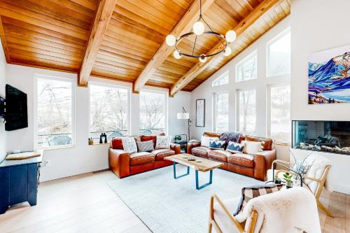 Alyeska Apartment | Mount Alyeska View Haven