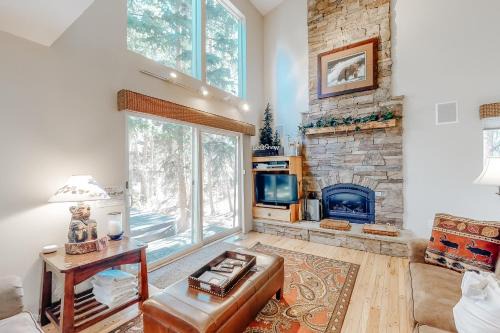 Warrior's Mark House | Mountain Breeze