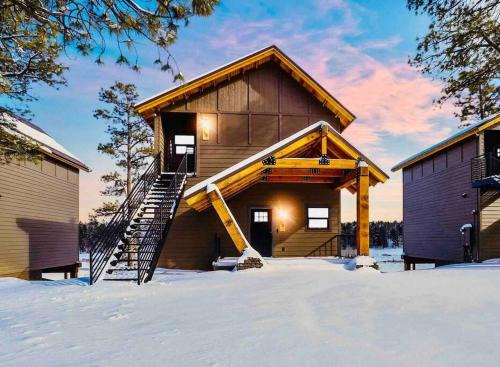 Show Low House | Mountain Escape, w/Fireplace!
