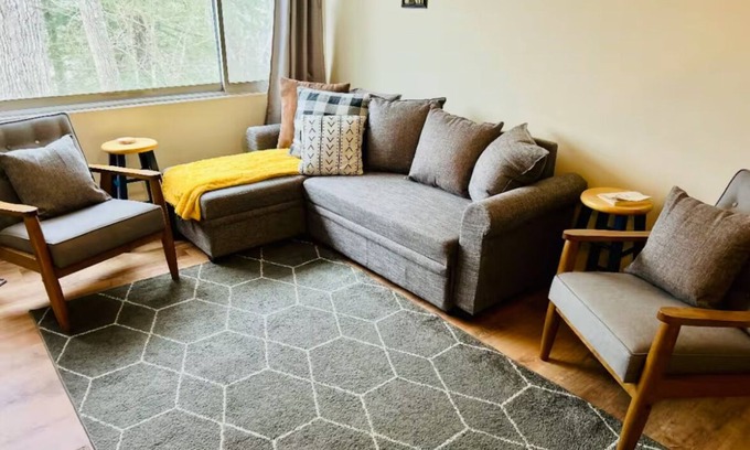 Campton Condo | Mountain Oasis: 3-Bedroom plus Loft with Resort-Style Amenities. Pet Friendly!
