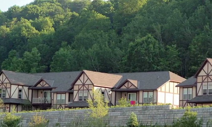 Boyne Falls Villa | MOUNTAIN RUN AT BOYNE 2 BEDROOM VILLA