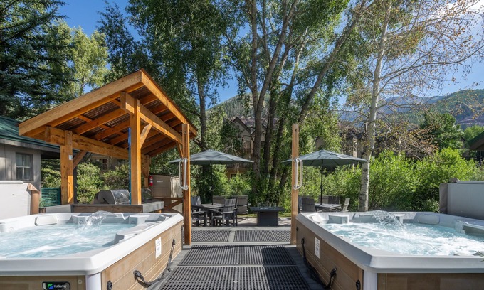 Telluride Apartment | Mountainside Inn 205 1 Bedroom Hotel Room by Alpine Lodging Telluride