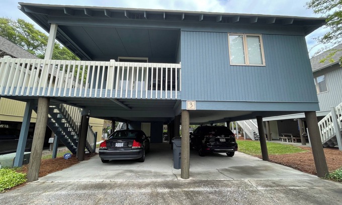 Myrtle Beach Cottage | Mrytle Beach Family Cottage, off maison Dr, 2 blocks from beach, 3Bedroom, 2Bath