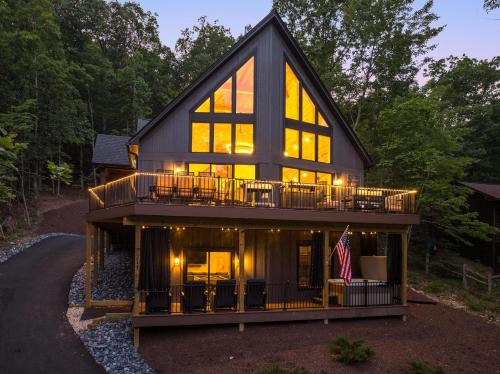 Massanutten House | Mtn Views - Hot Tub - Nature - Escape - Serenity