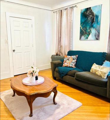 Weequahic Other | Muna’s Place