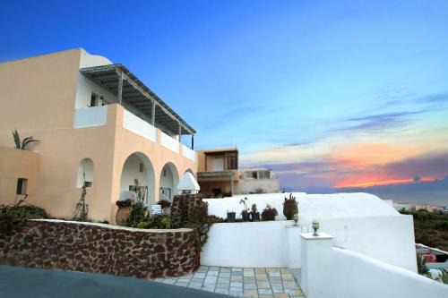 Oia Apartment | Muses Cycladic Suites