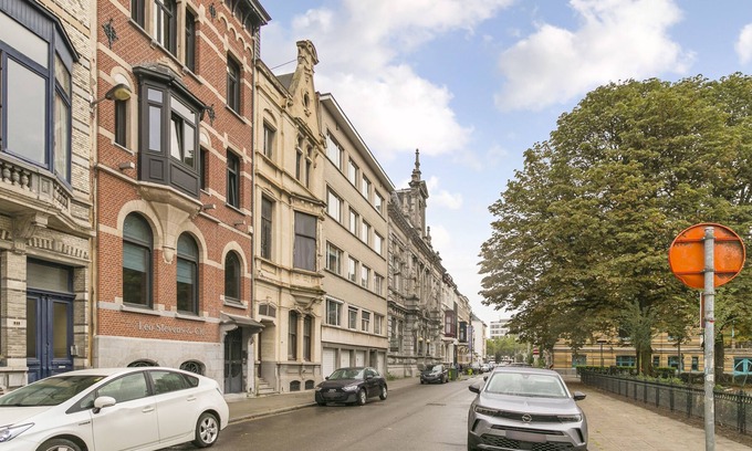 South Antwerp Apartment | Museum Zuid Glamorous