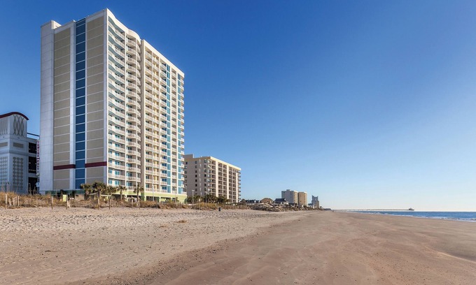 Cherry Grove Beach Resort | Myrtle Beach, SC: 3 Bedroom Deluxe Ocean Front Room: Lazy River, Beach & More!