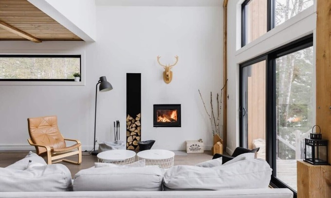 Chertsey Ski Chalet | Nômade - Spa, private lake access & stunning views