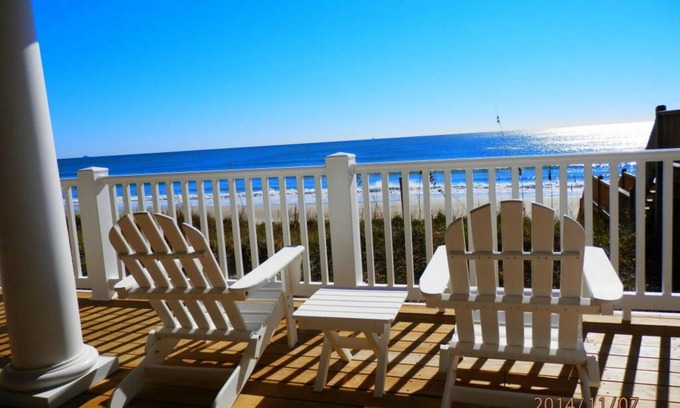 North Topsail Beach House | N. Topsail Family-Oriented Beachfront Home Within Walking Distance to Pool