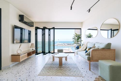 Ar-Raml 1 Apartment | Nabeel Homes - Designer Seaview Condo - 208
