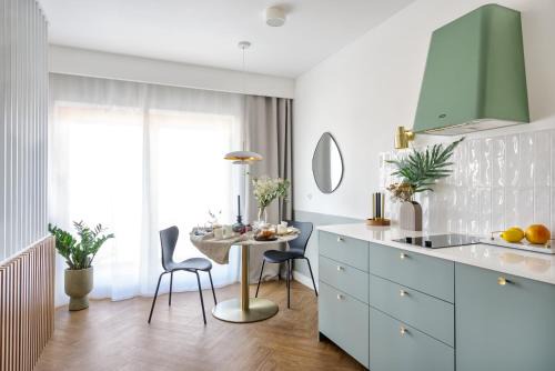 Gdansk City Center Apartment | Nadmotławie Riverside - Sauna, Gym & Parking by Downtown Apartments