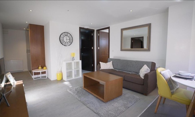 Perry Barr Apartment | Naps Inn