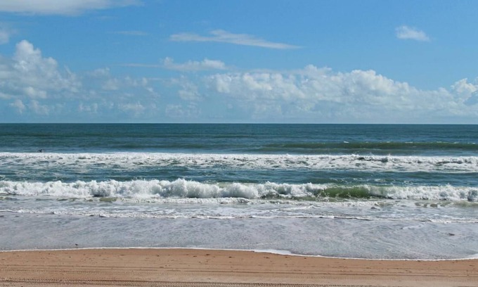 Bostroms Resort | Nature Getaway! Beachfront, Pool, Surfing, Water Parks, Shopping, Near Boardwalk