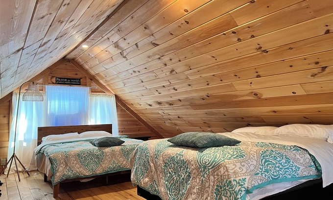 Hampton Hotel | Nautical Beach Properties
