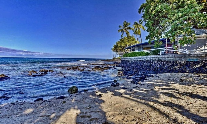 Historic Kailua Village Condo | Nautical Theme Garden View Studio - Kona Islander Inn Condos Condo by RedAwning
