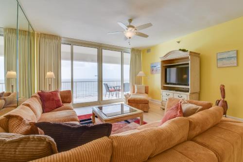 Navarre Beach Apartment | Navarre Condo with Beach Access and Ocean Views!
