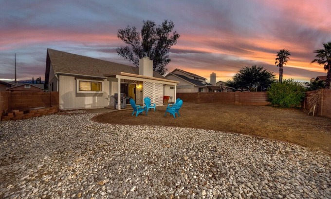 Eastside House | Near NW Hospital/3 BR & 2 BA/Fenced/Garage