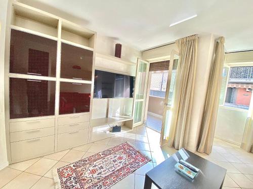 Certosa Apartment | Nel cuore di viale Certosa, tra Centro Città e Rho Fiera Milano, con parcheggio interno privato