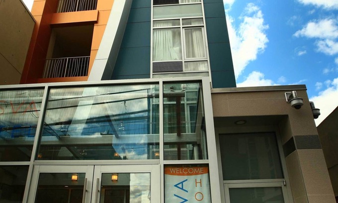 Queens Hotel | Nesva Hotel