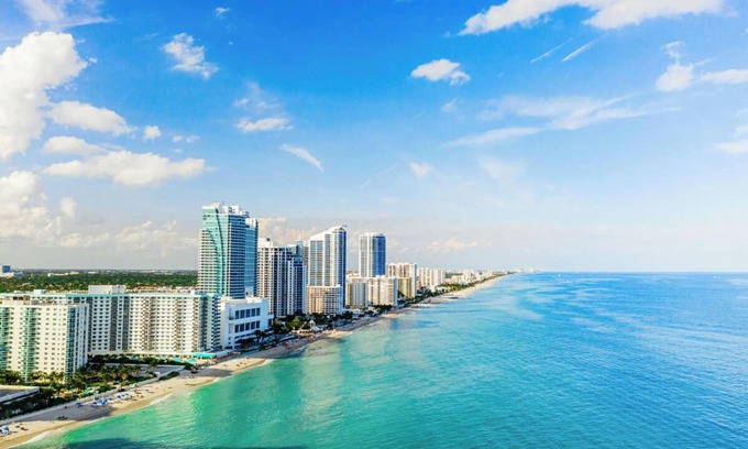 Hallandale Beach Apartment | New 3 Bedroom 2 Bath with Water View
