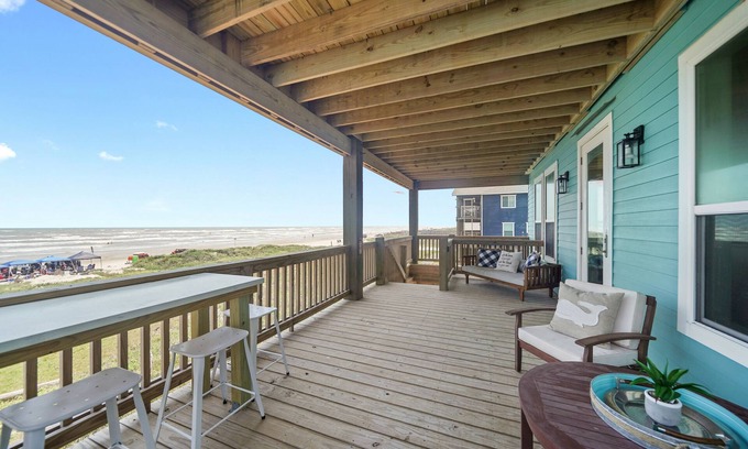 Freeport House | New Build! Beach Front Luxury House w/Ocean Views & Breeze