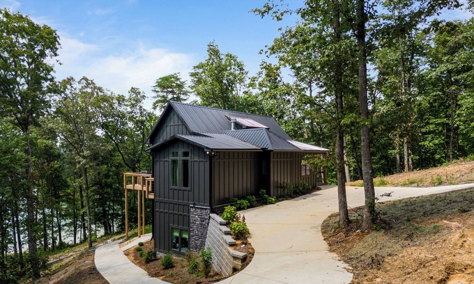 Arley House | New build on quiet cove with big water view on Dismal. Sleeps 12.