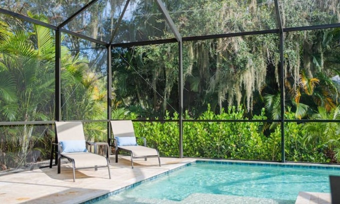 Nokomis House | New, charming 3-bedroom home with pool