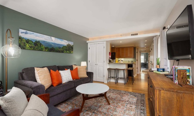 Downtown Asheville Apartment | NEW Easy Access Condo Walkable to Asheville's best