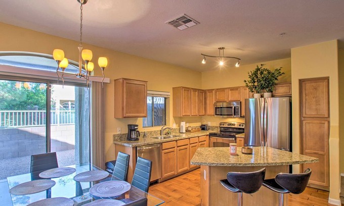 Augusta Ranch House | NEW! Family-Friendly Mesa Townhome w/ Pool Access!