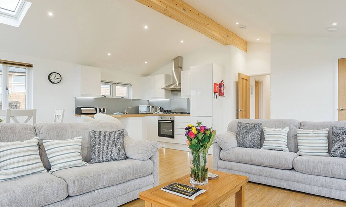 Carnmenellis Ski Chalet | New in 2017. Spacious and luxurious lodge.