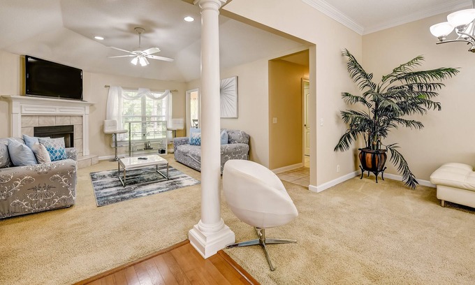 Brunswick House | New listing! Dog-friendly home w/ bar, yard, & community clubhouse access