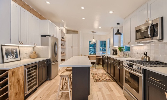 Breckenridge House | New Listing! Quandary View Retreat 3 Bedroom Home by RedAwning