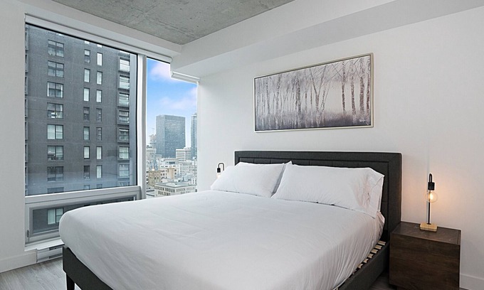 Milton Park Apartment | New Luxury Unit in Heart of MTL 812 | Metro access