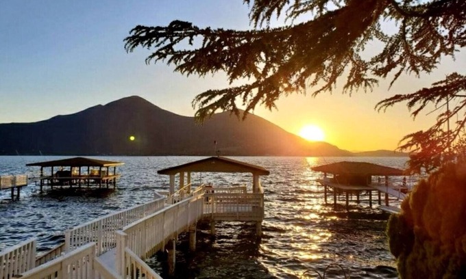 Clearlake Villa | NEW! Serenity house (3-Bedroom Villa) - Pets Allowed