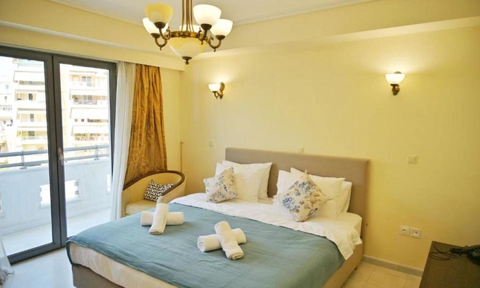 Neos Kosmos Apartment | New Times Home & Hotels Near Metro Station Athens Center