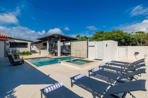 Opal Villa | NEW Tropical Indulgence Sotto del Sol 7BR by Bocobay