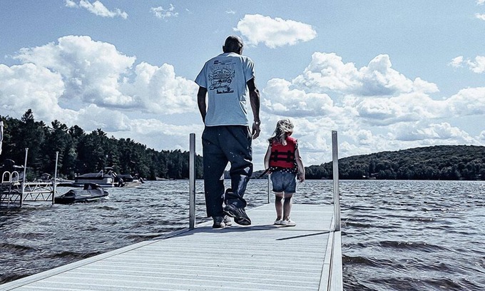Faraday Cottage | Newly Renovated Lake Cottage, 10 Mins From Bancroft, Beautiful Sandy Beach!