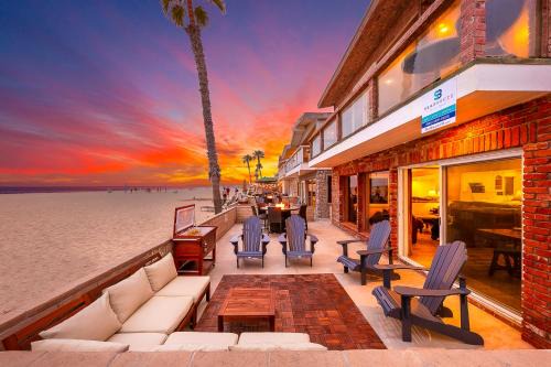 West Newport House | Newport Beach Front View I