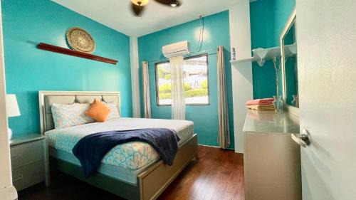 Koror Apartment | Ngermid Oasis - Vibrant 2 BD/1 BA Duplex