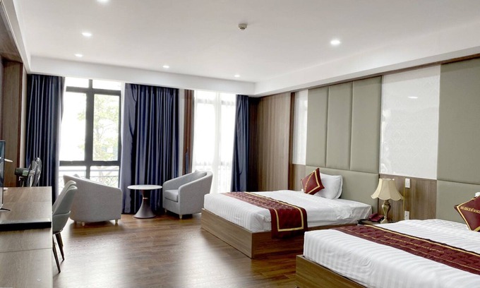 Hai Ba Trung Hotel | Nguyen Quyen Hotel