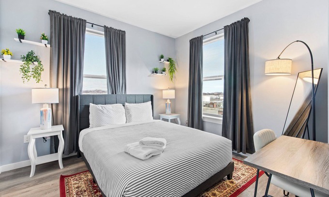 Everett Apartment | Nice 1BR Near Encore Boston 4867