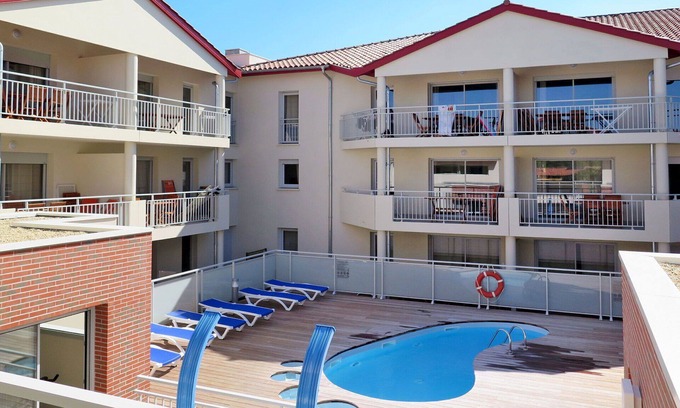 Vieux-Boucau-les-Bains Apartment | Nice apartment for 3 guests with WIFI, pool, TV and terrace
