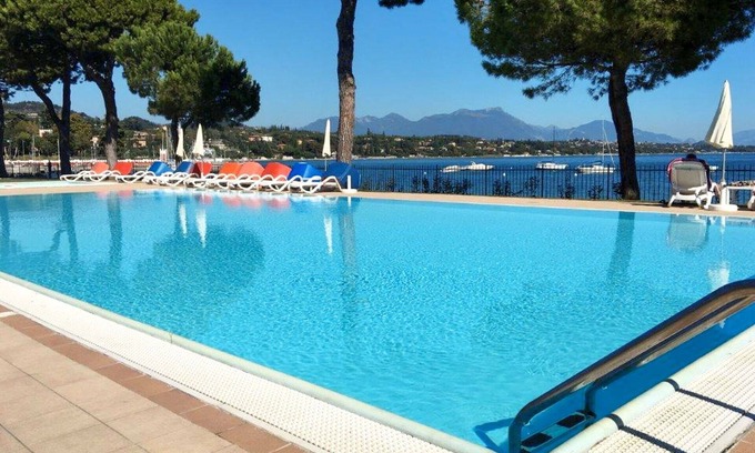 Monte House | Nice apartment in villa for 3 people with A/C, WIFI, pool, TV and terrace