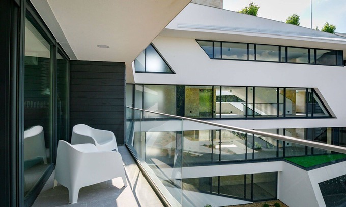 Balatonszemes Apartment | Nice apartment for 6 people with pool, A/C, WIFI, TV, terrace and pets allowed