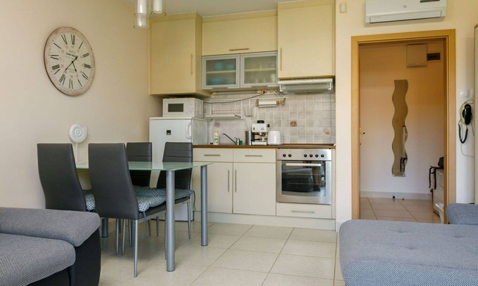 Balatonoszod Apartment | Nice apartment for 4 people with A/C, WIFI, TV, patio and parking