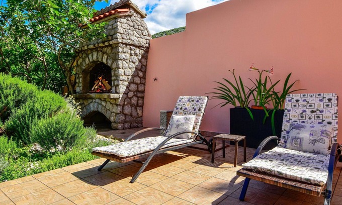 Sibinj Krmpotski Apartment | Nice apartment for 4 guests with WIFI, A/C, TV and terrace