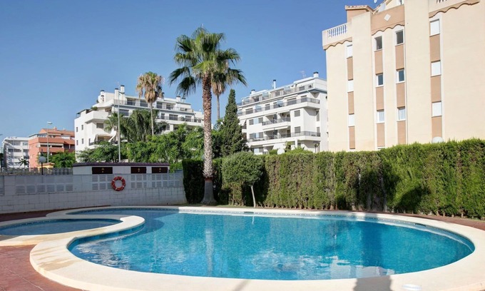 Denia Apartment | Nice apartment for 4 people with A/C, WIFI, pool, TV and parking