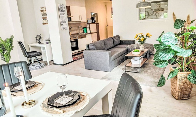 Ottbergen Apartment | Nice apartment for 4 guests with WIFI, TV, terrace, pets allowed and panoramic view