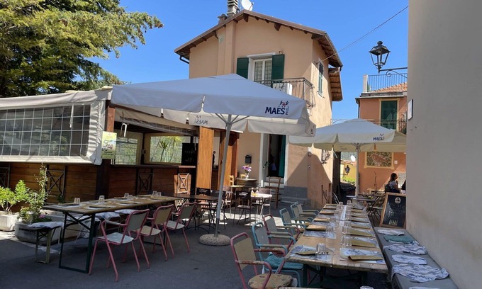 Valloria House | Nice apartment in villa for 4 people with WIFI, TV, patio and pets allowed